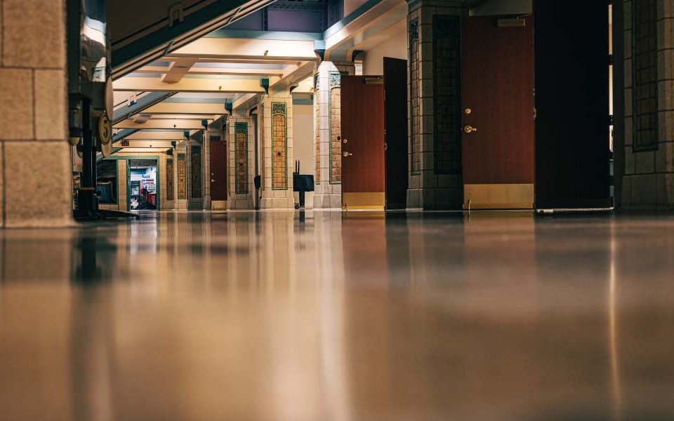 Top 5 Benefits of Epoxy Floors in Basements